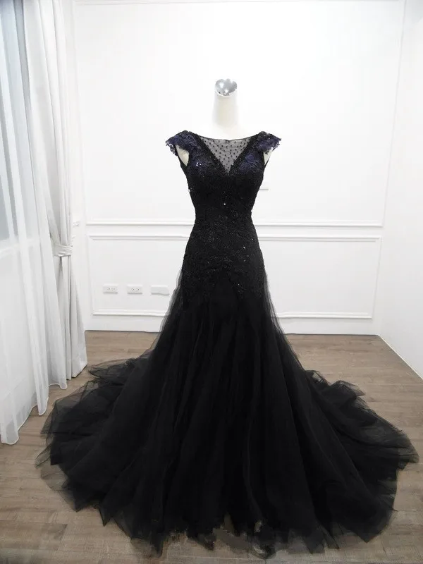 Женское вечернее платье Русалка с кружевной аппликацией черное бисером для