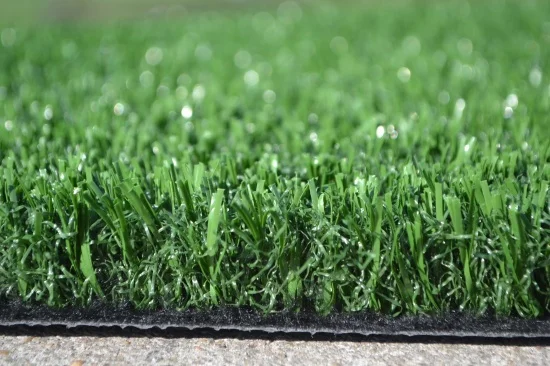 Искусственный газон не заполняющий футбольное поле | Спорт и развлечения