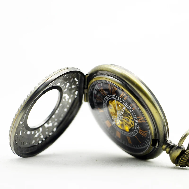 Antique Steampunk Hollow Pattern Mechanical Pocket Watch Bronze Vintage Gentleman Fob Chain Men's and Women's Watch Gift
