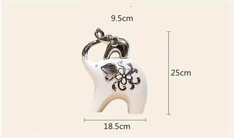 

White elephant crafts, wedding gifts, creative home desktop decorations