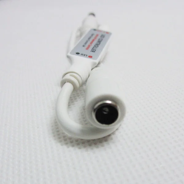 Лучшая цена 1 шт. беспроводной светодиодный мини пульт дистанционного управления