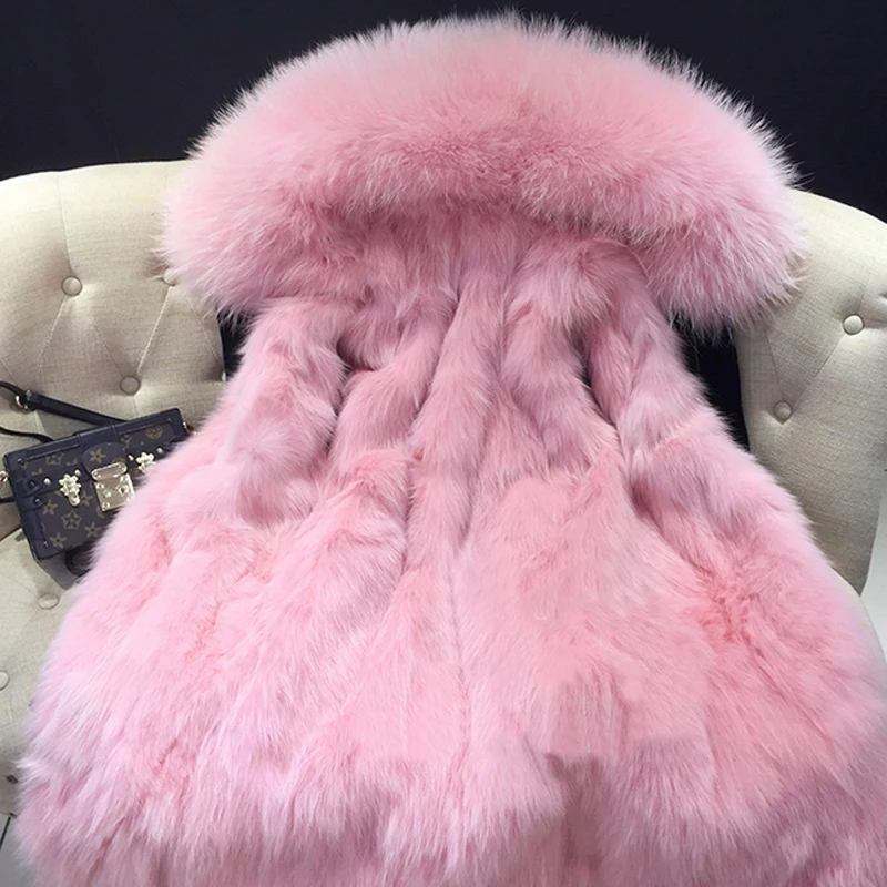 Женская куртка с мехом енота толстая теплая парка цвета хаки подкладкой из