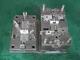 Высококачественная пластиковая пресс-форма для обеденного стола в Китае |