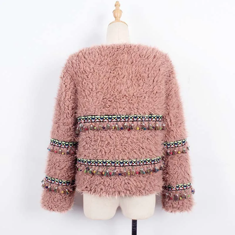 

New Women Autumn Winter Long-Sleeve O-Neck Lamb Fur Short Coats Beadings Covered Buttons Fashion Slim Tees Plus Size 2X 6Q2186