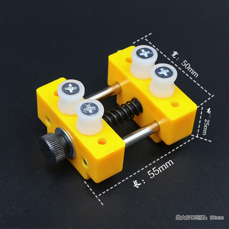 

Plastic Mini Mini-Clamp Playing Nucleus Bodhi Olive Carving Fixture Small Table