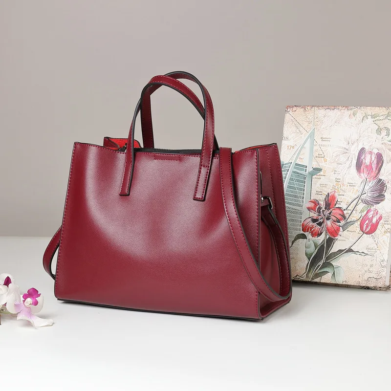 Красивая простая модная женская сумка из натуральной кожи отличного качества