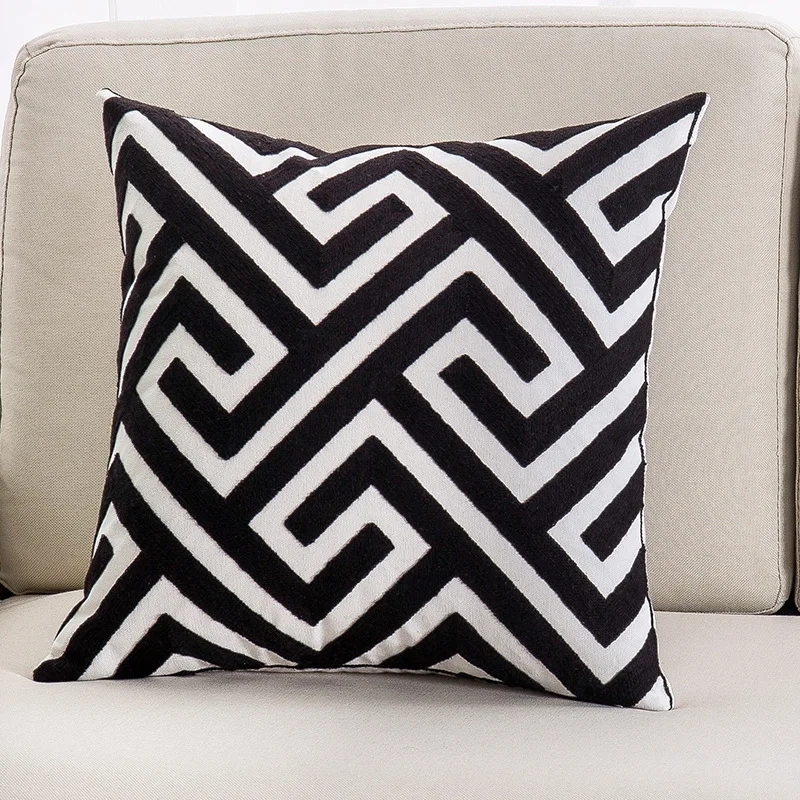 Modern Black And White Pillow Case Simple Geometric Embroidery Pillow Cover Comfortable Hidden Zipper Cushion Cover Available