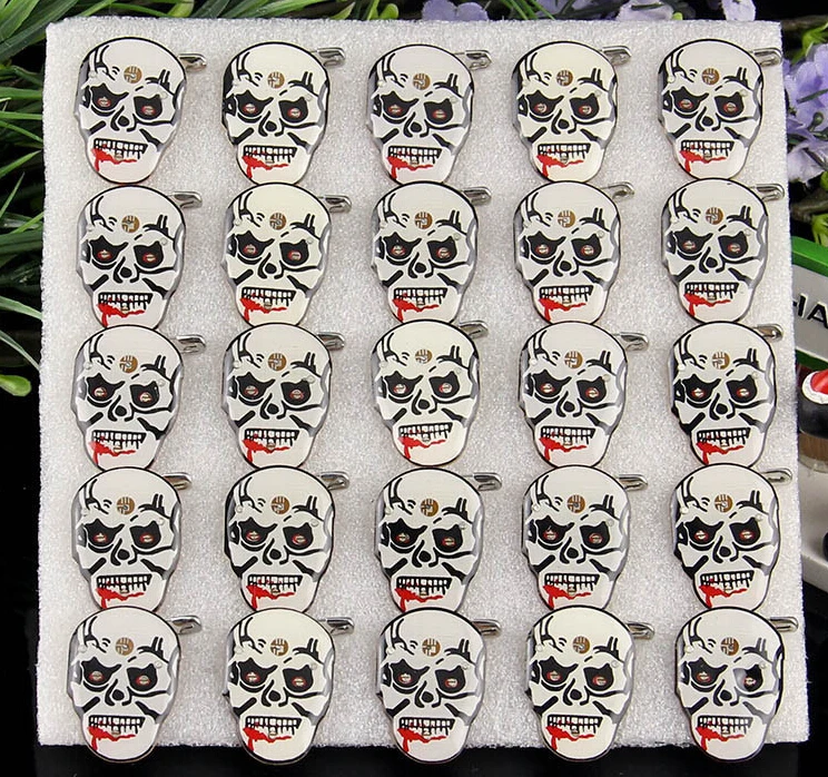 

Fashion Halloween LED Skull Brooch Flashing Glowing Breastpin Brooch Skull Party Gift Free Shipping