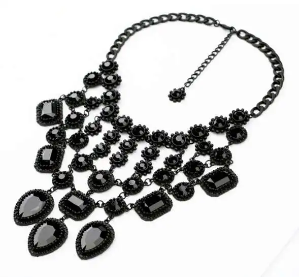 1 шт. Multi Слои Биб колье Цепочки и ожерелья Лидер продаж паук чистая Черная Смола