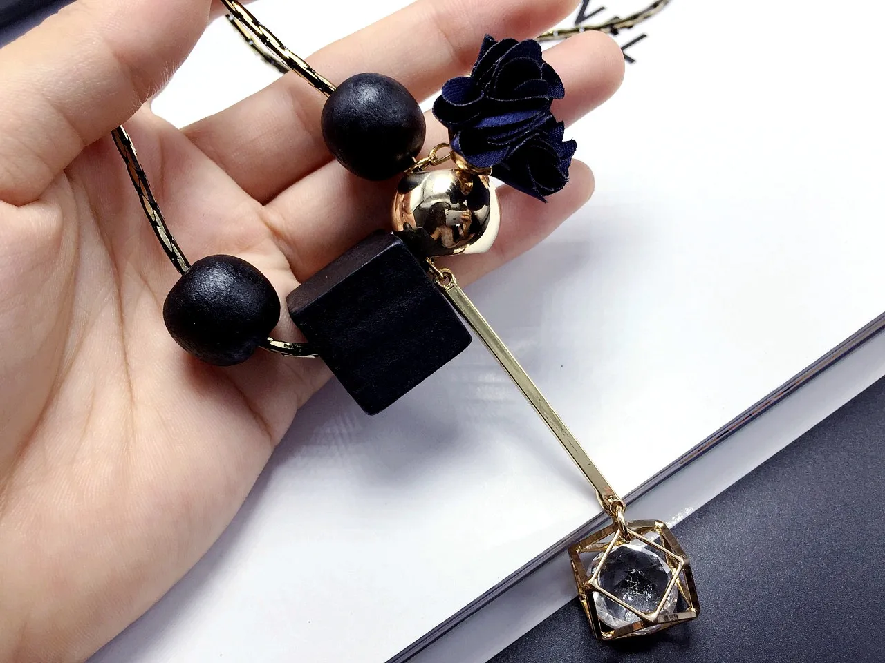 Новое модное розовое длинное ожерелье со стразами для женщин Bijoux простое универсальное ожерелье s& кулоны ювелирные изделия оптом