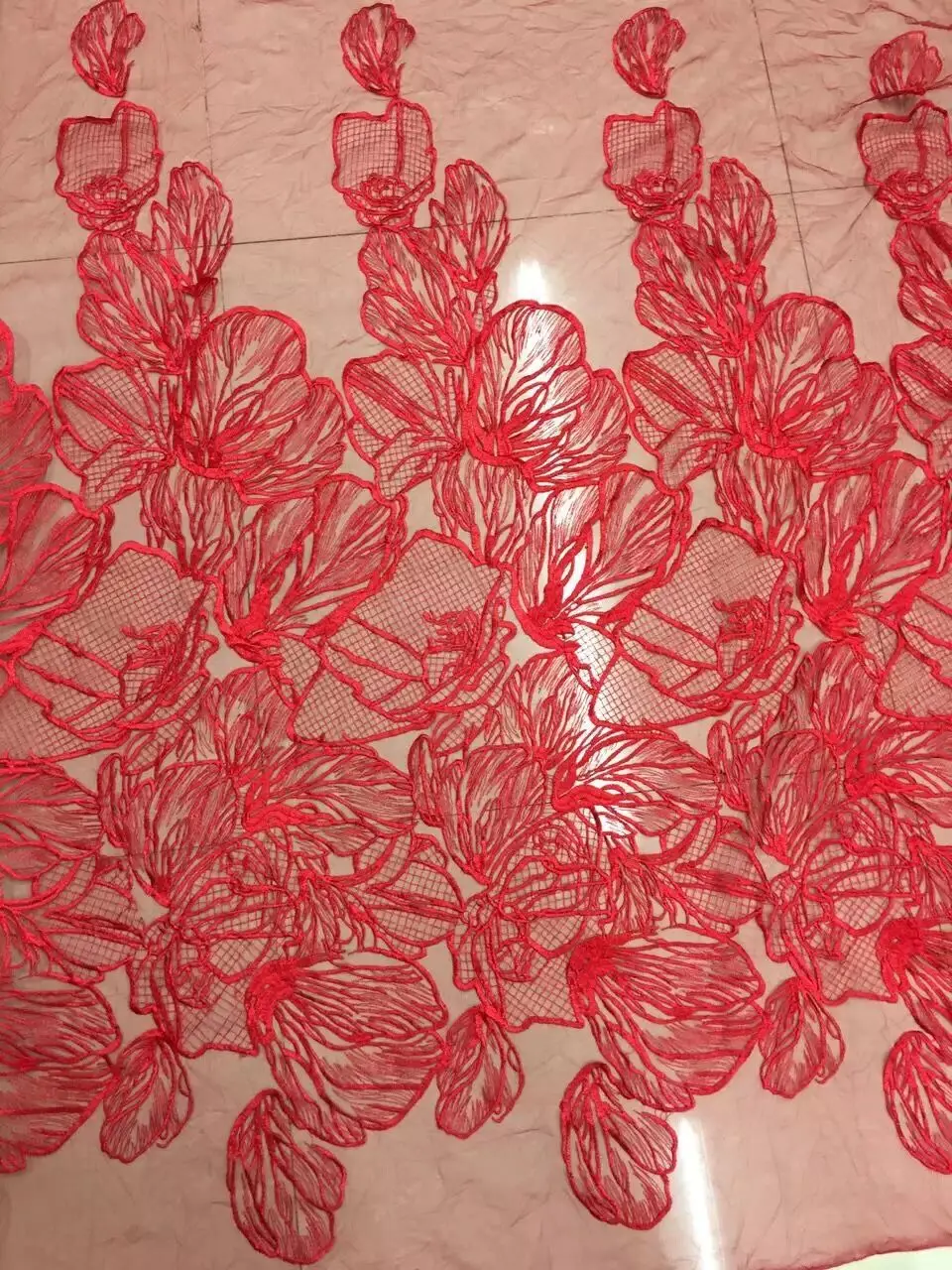 Горячая Распродажа красное розовое Черное кружево Шантильи французское для
