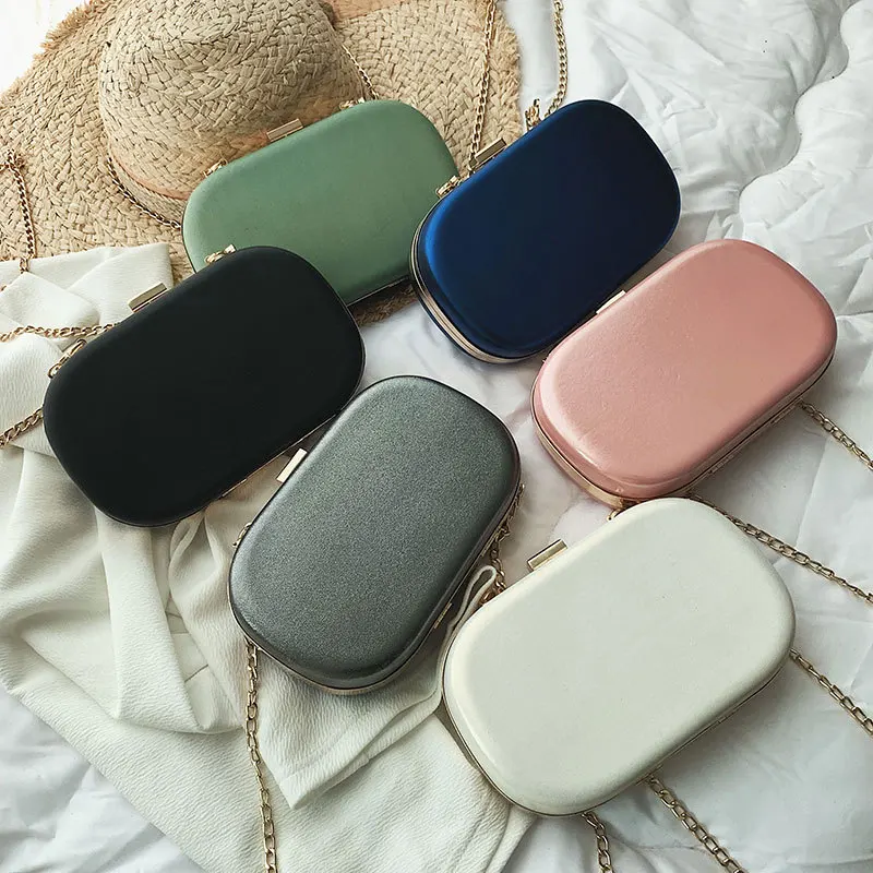 Сумка-клатч женская однотонная с цепочкой на плечо | Багаж и сумки