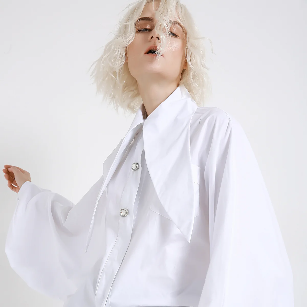 Женская винтажная блузка с длинным рукавом белая Свободная рубашка в уличном