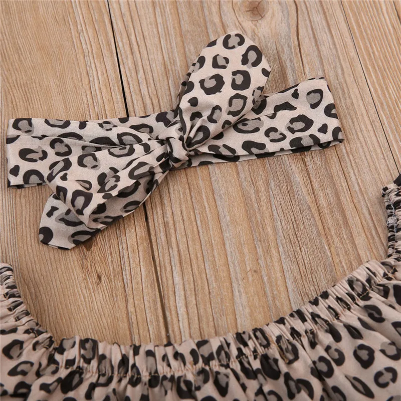 2017 г. Летний комплект одежды из 2 предметов для маленьких девочек с леопардовым