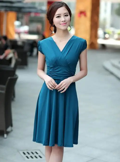 Платья новые повседневные модные длинные узкие однотонные платья с коротким