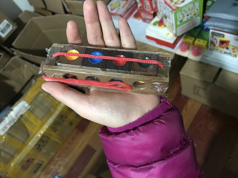 Деревянная игрушка Candywood головоломка для разблокировки ключей Классическая