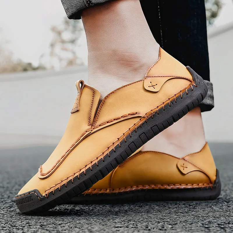 

AKZ Spring Summer Man Loafers Genuine Leather Men Casual shoes Comfortable High Quality Light Soft Male Flats shoes Slip on