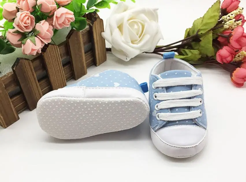 2017 г. Нескользящая Мягкая парусиновая обувь для маленьких девочек в горошек BTTF |