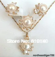 Серьги с подвеской в виде жемчуга 00196 | Украшения и аксессуары