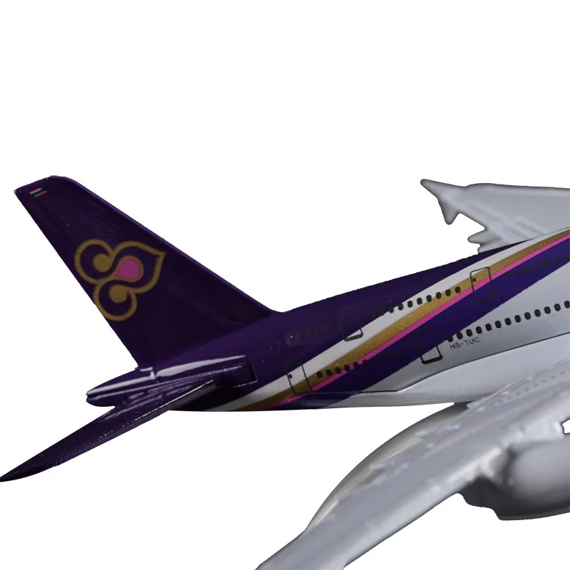 Модель самолета A380 16 см авиакомпании тайские авиалинии модель из сплава Тайланда