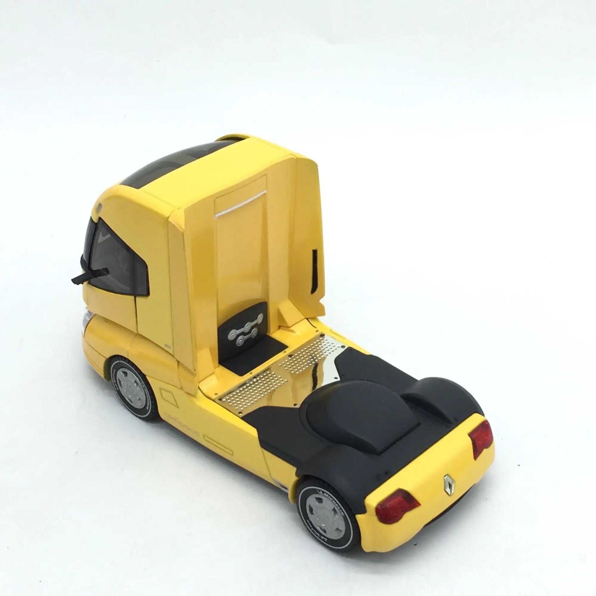 1:43 литой грузовик сплава Модель автомобиля для Renault длина 15 см |