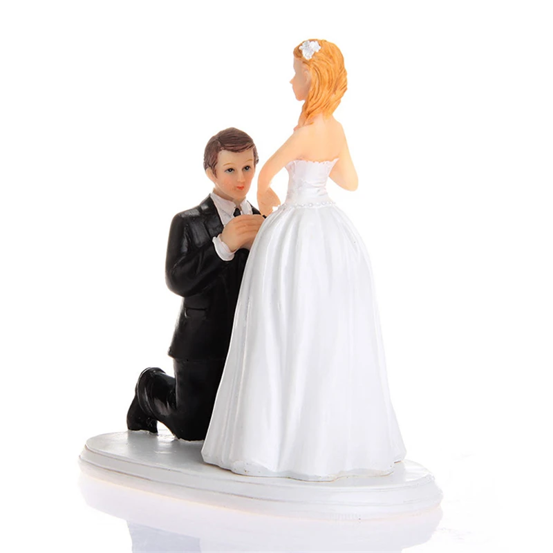 Оригинальная романтичная фигурка жениха и невесты забавные украшения для