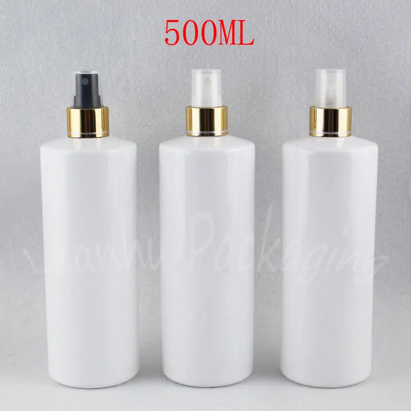 

500ML White Flat Shoulder Plastic Bottle With Gold Spray Pump , 500CC Toner / Water Packaging Bottle , Makeup Sub-bottling