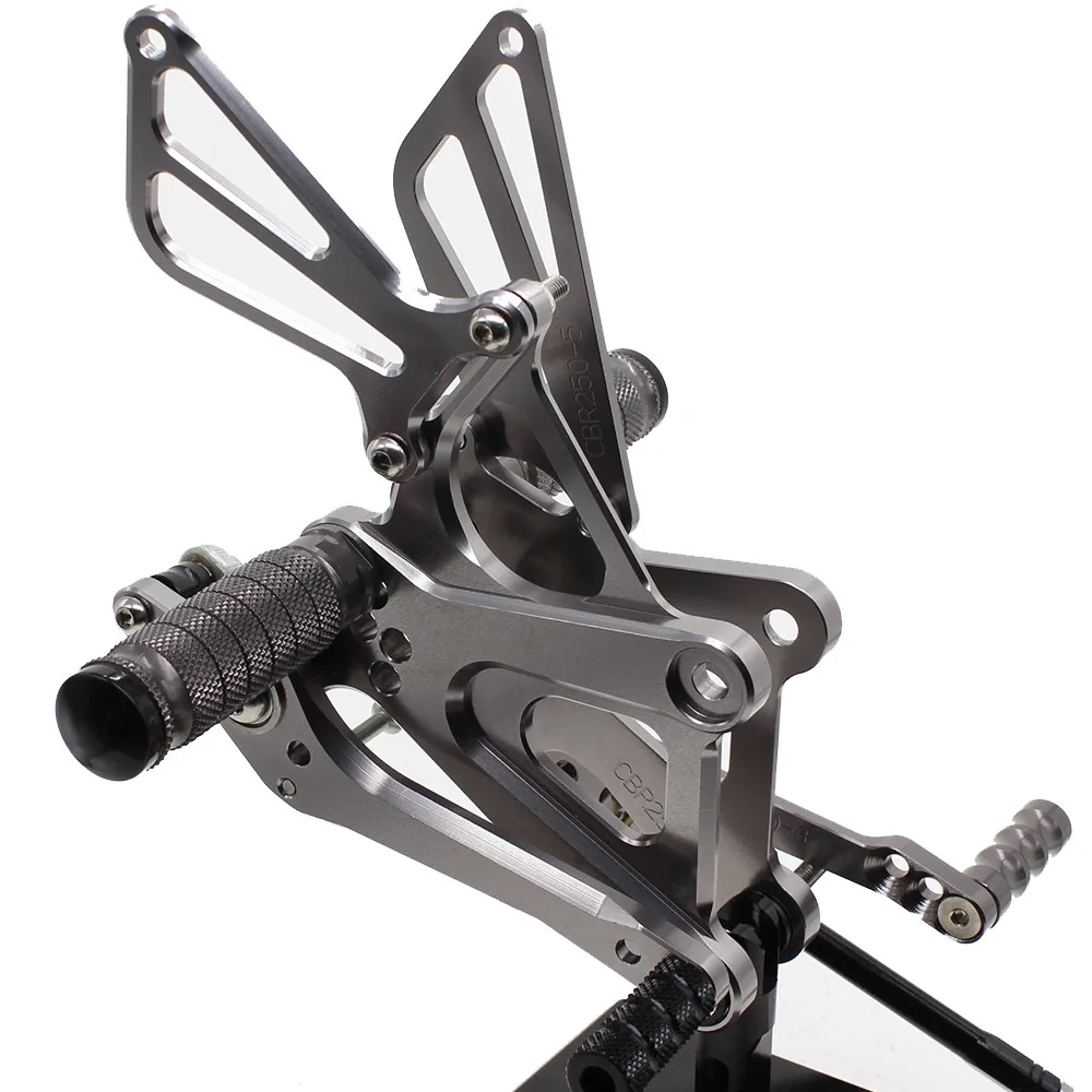 Titanium CNC Алюминий Регулируемая подножки для Honda CBR250R CBR 250R 2010 2011 2012 2013 - Цвет: Titanium