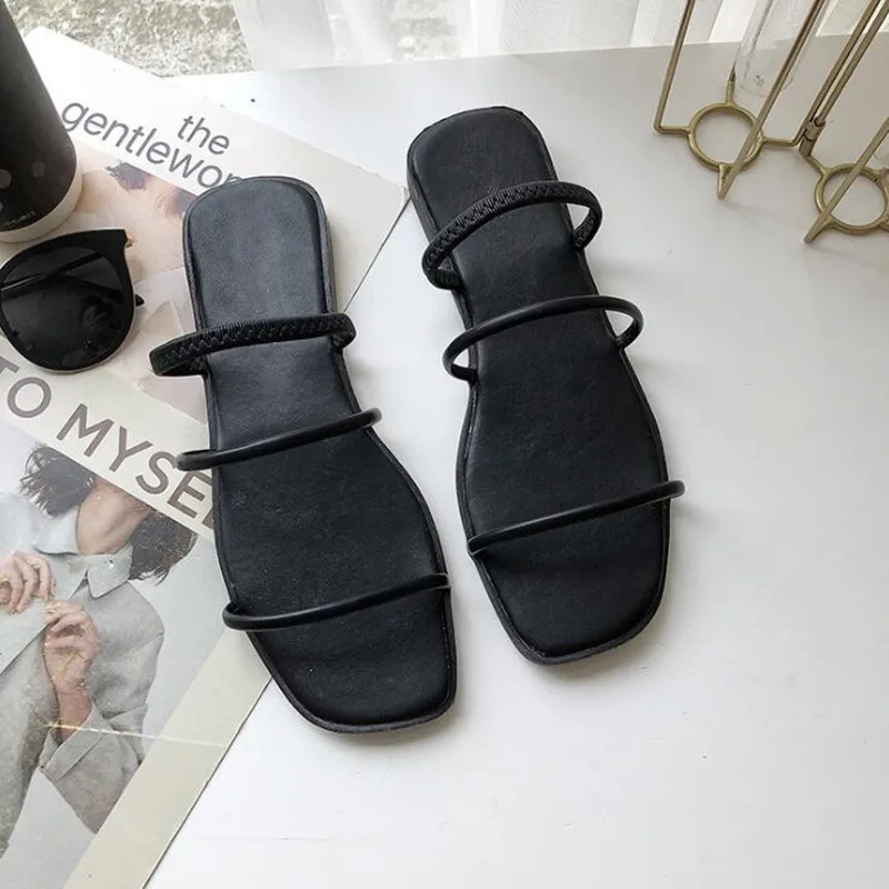 Шлепанцы женские пляжные на плоской подошве сланцы уличные тапочки без застежки