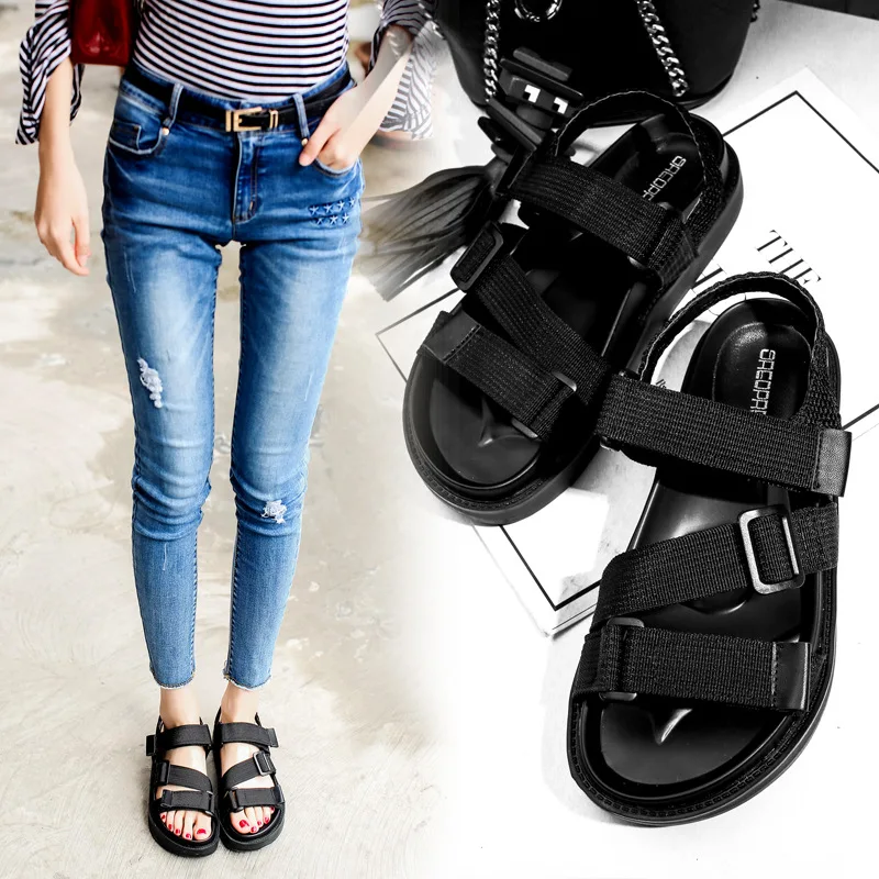 Женские сандалии на толстой подошве черные повседневные пляжные в римском стиле