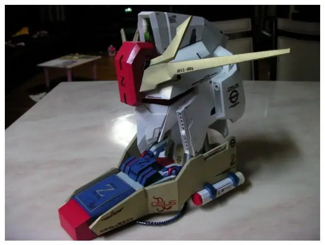 

proportional MSZ-006 Z GUNDAM bust Paper 3D Model