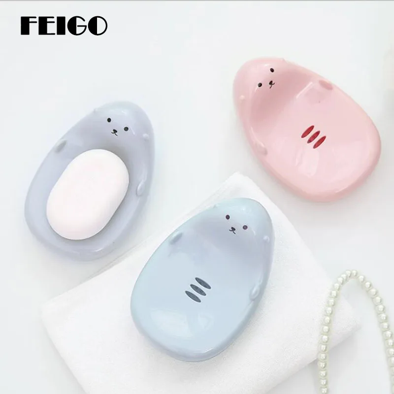 

FEIGO Creative Cute Cartoon Bear Soap Box Bathroom Soap Box Home Kitchen Wash Soap Dish Drain Rack Bathroom Accessories F433