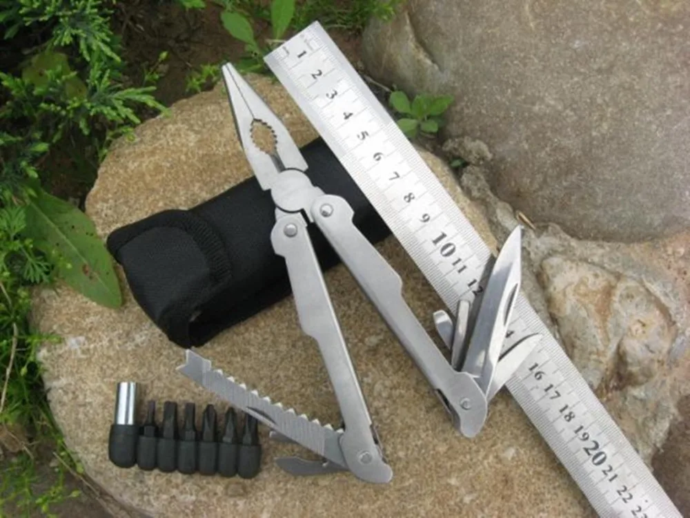 Foldable Multi Functional Plier with knife/saw/screwdriver all in ONE