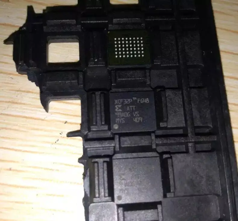 

2pcs/lot XCF32 32PFSG XCF32PFSG48C BGA48 NEW