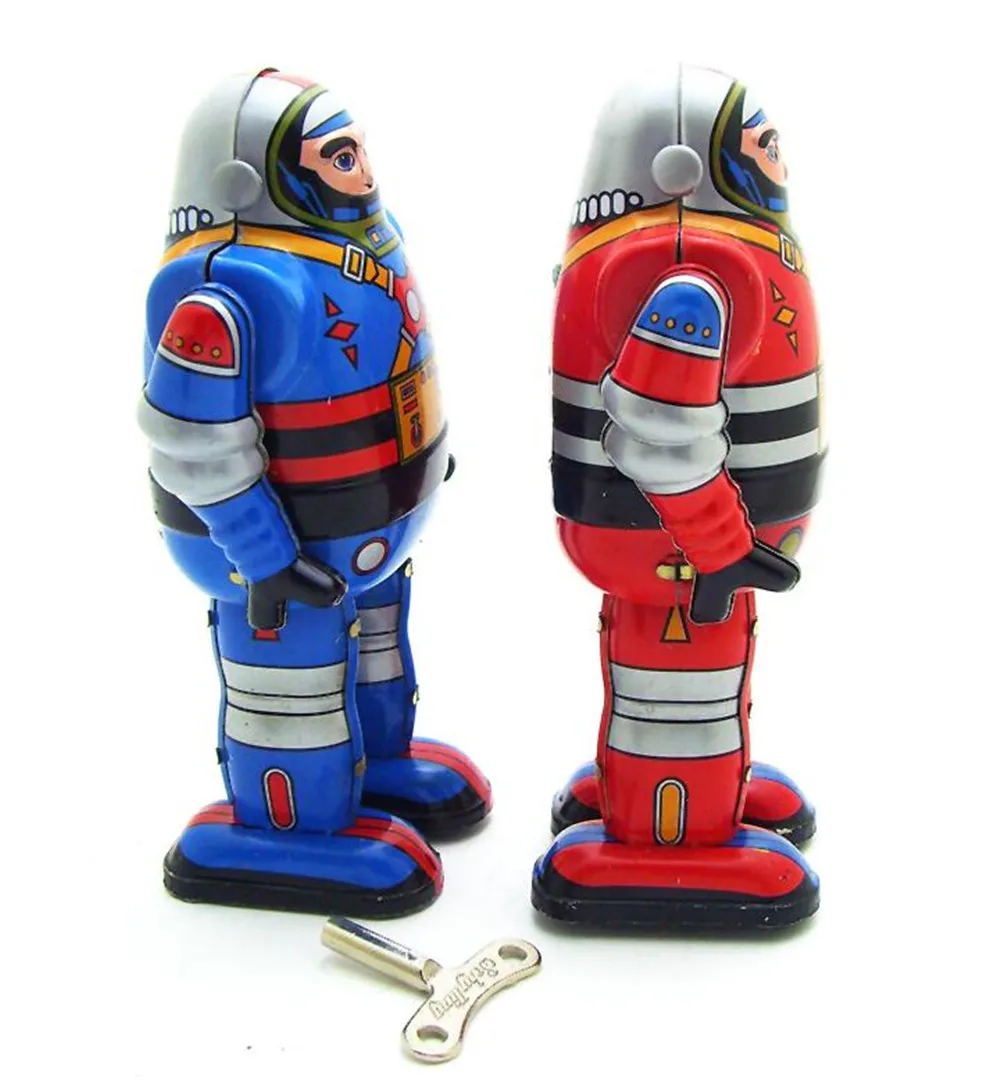 Vintage Retro astronaut robot Tin toys Classic Clockwork Wind Up Toy For Adult Kids Collectible Gift | Игрушки и хобби
