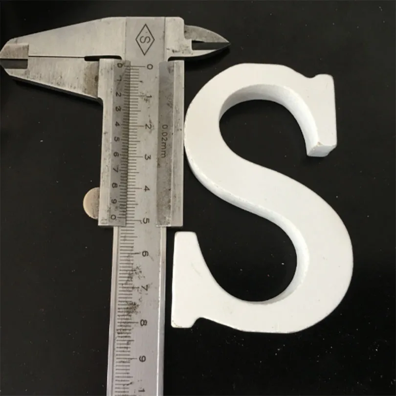 S 1 шт. 8 см белые деревянные буквы Английский алфавит DIY персональное имя Дизайн Искусство ремесло Бытовая декоративная буква цифровой дисплей - Цвет: S