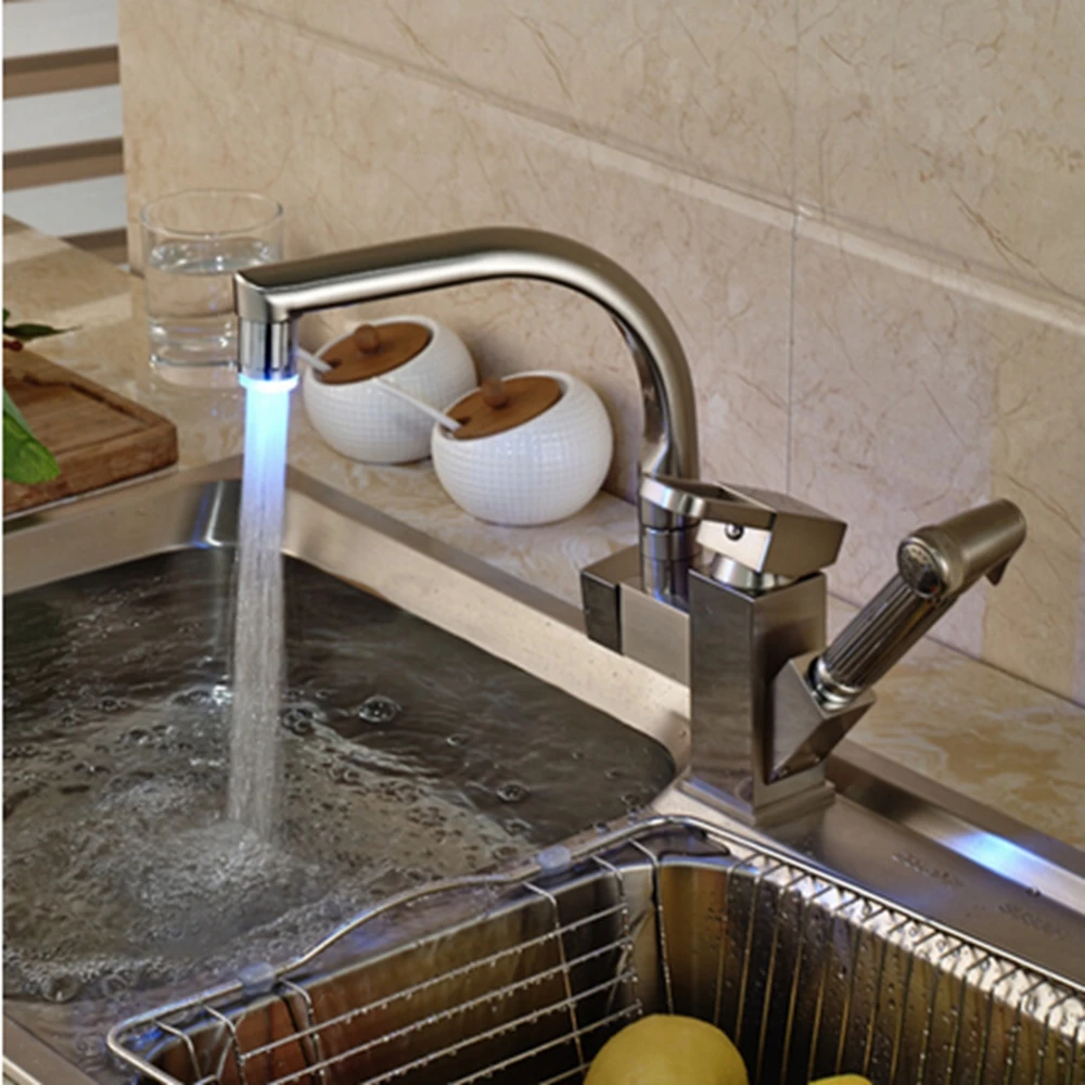 Светодиодный меняющийся кухонный кран из матового никеля на бортике сосуд