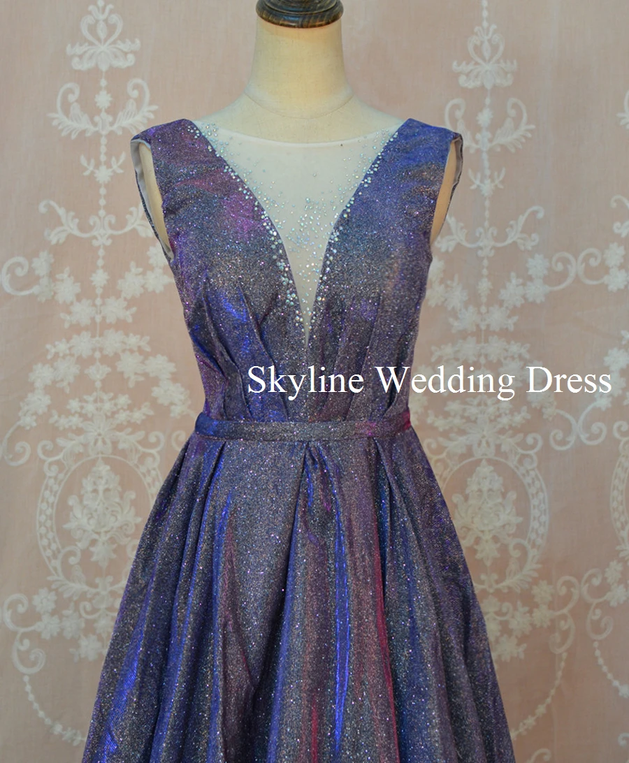 Длинное вечернее платье с круглым вырезом лиф бусинами и открытой