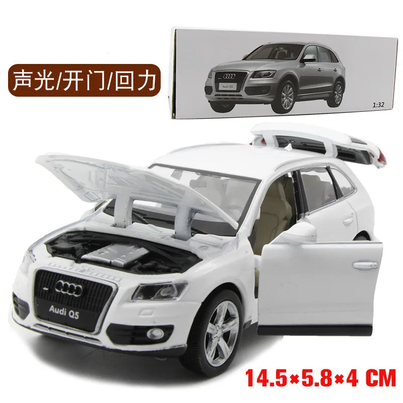 

High simulation 1:32 Q5 Alloy Pull Back Toy Car Model Musical Flashing FFour Open The Doors Diecast Metal For Kids Toys