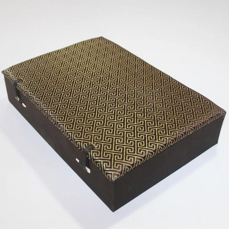 Деревянная коробка для часов с 8 ячейками и хлопковым наполнителем большая