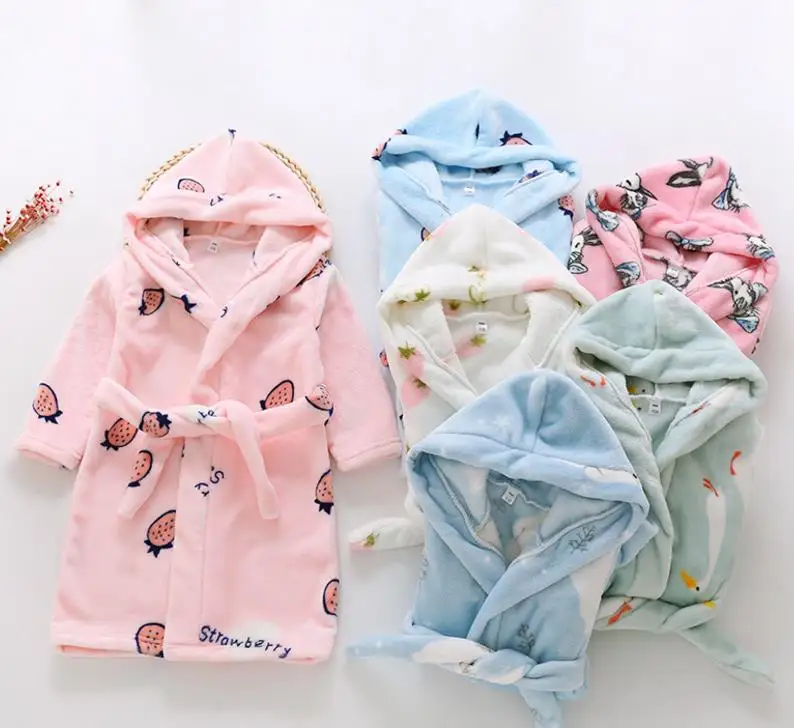 

Kids Flannel Bath Towel Bathrobes Children Cartoon Boys Girls Soft Plush Winter Warm Pajamas Hooded Long Sleeve 2Y-10Y