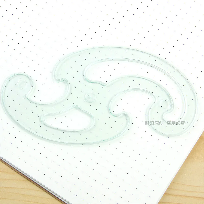 Бабочка 361 # линейка облако из трех частей изогнутые линейки анимационный дизайн