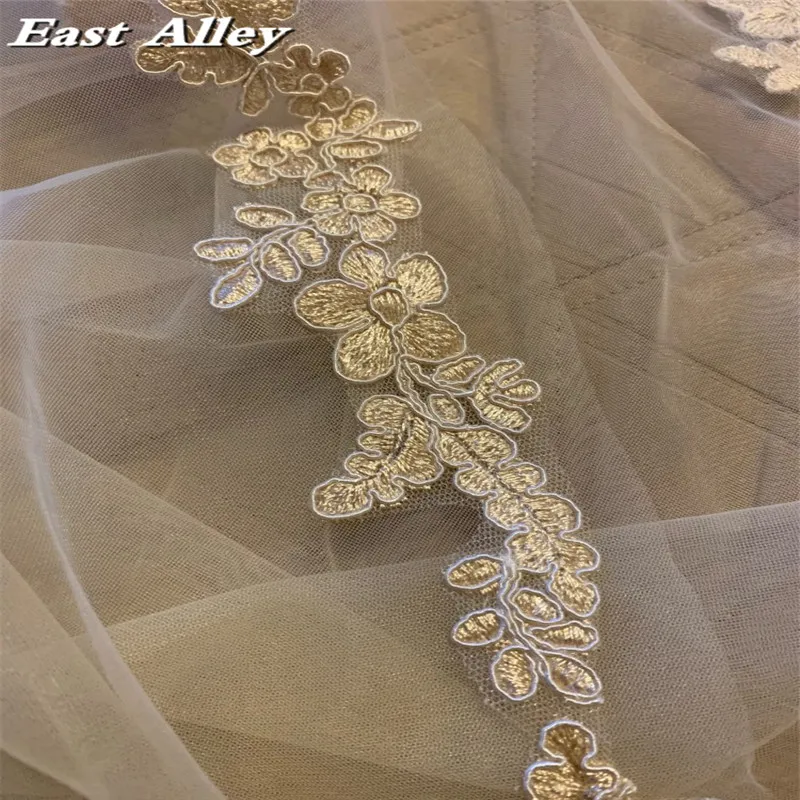 Однослойная кружевная свадебная вуаль длиной до кончиков пальцев белого цвета