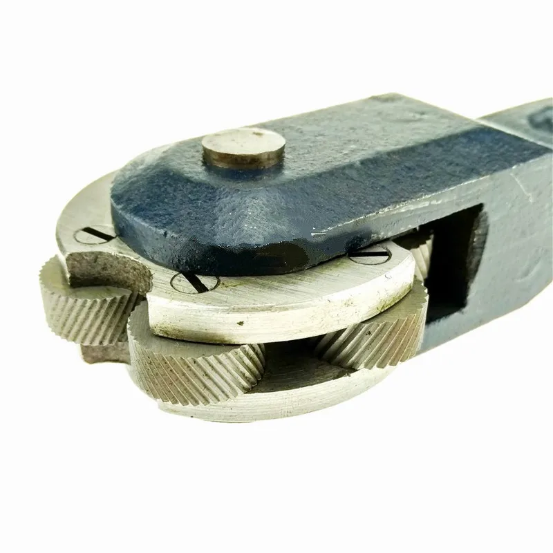 

Steel Six Wheel Knurling Tool Set with Diagonal Linear Knurl Wheel 1mm 1.5mm 2mm Pitch Linear Pitch Knurl Set Lathe Cutter