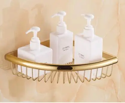 corner shelves Роскошный золотой отделкой Аксессуары для ванной комнаты Комплект крюк робы, Бумага держатель, Полотенца бар, мыло Корзина Ванная комната оборудование комплект - Цвет: corner shelves