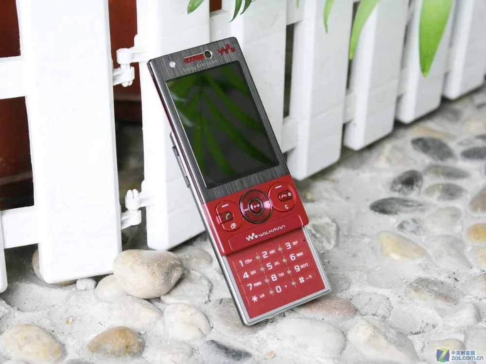 W705 Оригинальный разблокированный sony Ericsson FM радио Bluetooth GSM Восстановленный