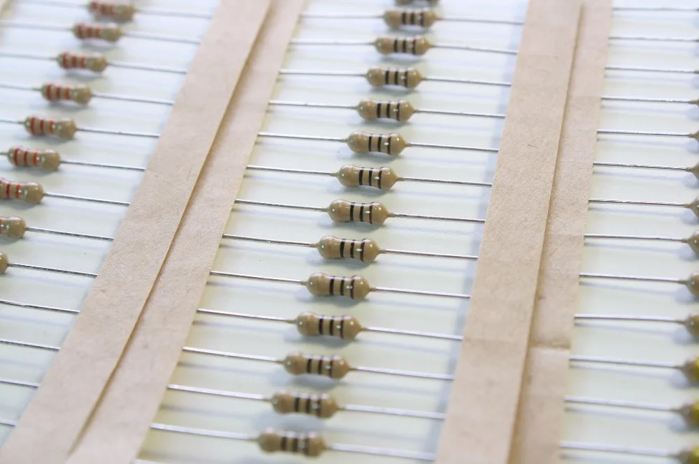 Резистор 120 Ом 1/4 Вт 5% DIP (TH) (упаковка 100 шт.)|ohm resistor|dip resistor |