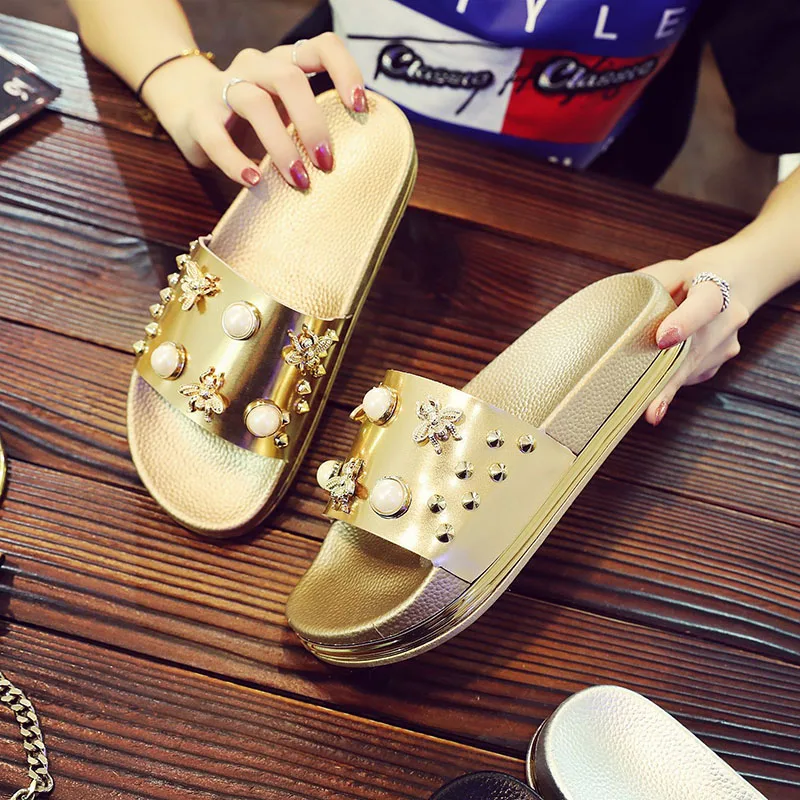 Шлепанцы женские на плоской подошве сланцы без застежки пляжные сандалии