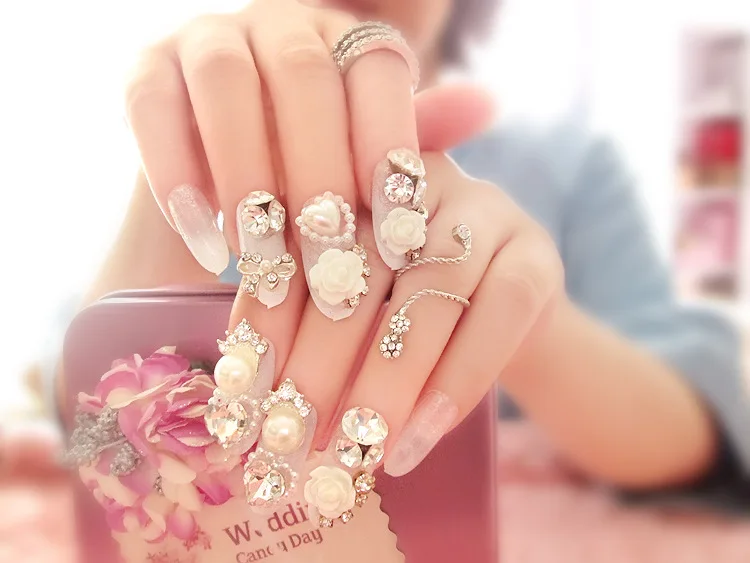 24PCS Bride Flowers False Nails Nail Art Design Tips Diamond | Красота и здоровье