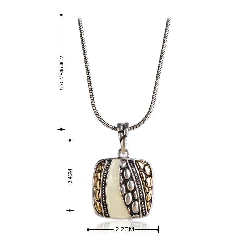 Женский ювелирный комплект из колье и серёг Blucome белый или черный квадратной